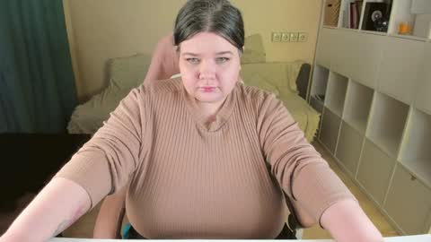 Snapshot of plum_pie__ chatting on 03-01-26, 07:49 Alice online show from 03-01-26, 07:49