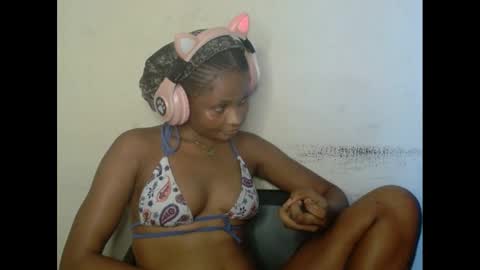 plumnjuicyx online show from 03-04-25, 04:20