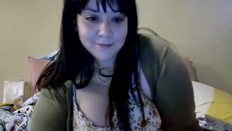 Snapshot of plumpbunny91 chatting on 05-31-26, 12:08 Plump Bunny online show from 05-31-26, 12:08