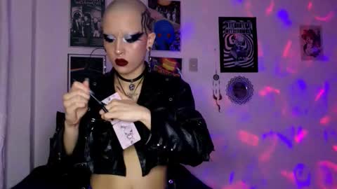    online show from 12-03-25, 11:03