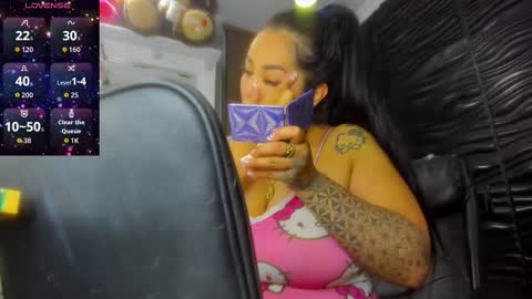 Snapshot of pocahontas_d chatting on 12-14-25, 07:58 catalina online show from 12-14-25, 07:58