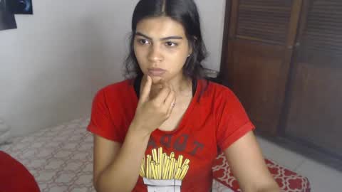 Snapshot of pocahontas_princess__ chatting on 04-26-26, 03:37 Pocahontas online show from 04-26-26, 03:37