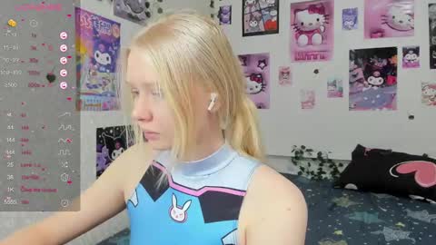 Snapshot of pocet_barbie chatting on 02-01-25, 03:30 Mary online show from 02-01-25, 03:30