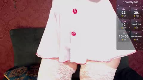 Poison Eva  online show from 11-18-25, 03:34