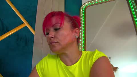 Snapshot of poison_milf_ chatting on 07-22-26, 03:42 poison_milf_ online show from 07-22-26, 03:42