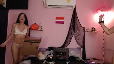 poison_pink online show from 10-06-25, 01:30