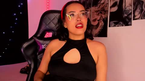 Snapshot of poison_willow chatting on 12-16-24, 08:48 Willow Hours 12pm to 630pm Colombian time FRIDAY AND SUNDAY FREE DAYS online show from 12-16-24, 08:48