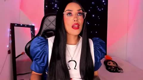 Snapshot of poison_willow chatting on 01-11-25, 05:40 Willow Hours 12pm to 630pm Colombian time FRIDAY AND SUNDAY FREE DAYS online show from 01-11-25, 05:40