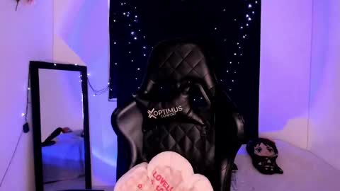 Snapshot of poison_willow chatting on 01-12-25, 08:14 Willow Hours 12pm to 630pm Colombian time FRIDAY AND SUNDAY FREE DAYS online show from 01-12-25, 08:14