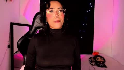 Snapshot of poison_willow chatting on 01-13-25, 09:09 Willow Hours 12pm to 630pm Colombian time FRIDAY AND SUNDAY FREE DAYS online show from 01-13-25, 09:09