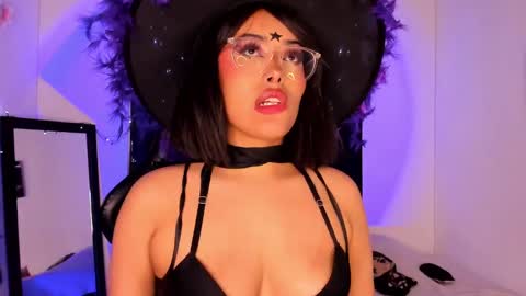 Snapshot of poison_willow chatting on 01-26-25, 11:39 Willow Hours 12pm to 630pm Colombian time FRIDAY AND SUNDAY FREE DAYS online show from 01-26-25, 11:39