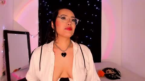 Snapshot of poison_willow chatting on 01-27-25, 08:28 Willow Hours 12pm to 630pm Colombian time FRIDAY AND SUNDAY FREE DAYS online show from 01-27-25, 08:28