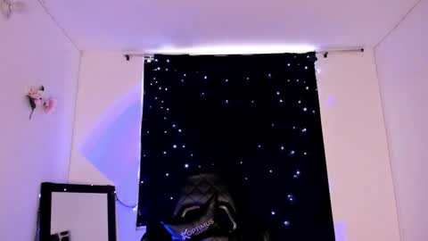 Snapshot of poison_willow chatting on 02-10-25, 06:45 Willow Hours 12pm to 630pm Colombian time FRIDAY AND SUNDAY FREE DAYS online show from 02-10-25, 06:45