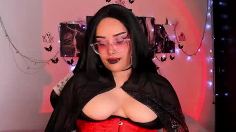 Snapshot of poison_willow chatting on 10-04-25, 06:28 Willow Hours 12pm to 630pm Colombian time FRIDAY AND SUNDAY FREE DAYS online show from 10-04-25, 06:28