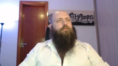 Snapshot of polar_bear91 chatting on 02-27-25, 12:21 Bear online show from 02-27-25, 12:21