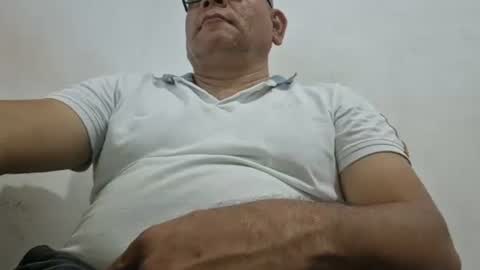 Snapshot of poli475 chatting on 01-29-25, 05:13 poli online show from 01-29-25, 05:13