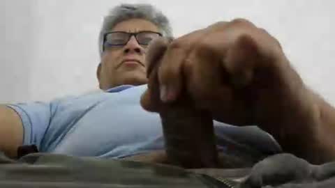 Snapshot of poli475 chatting on 01-15-26, 04:39 poli online show from 01-15-26, 04:39