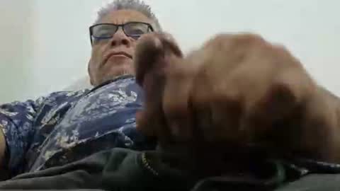 Snapshot of poli475 chatting on 02-14-26, 11:01 poli online show from 02-14-26, 11:01