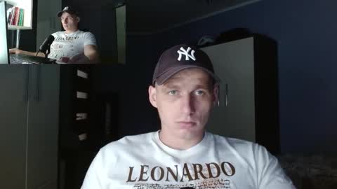 Poliglot online show from 09-30-25, 12:32