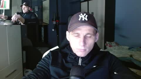 Poliglot online show from 10-11-25, 12:43