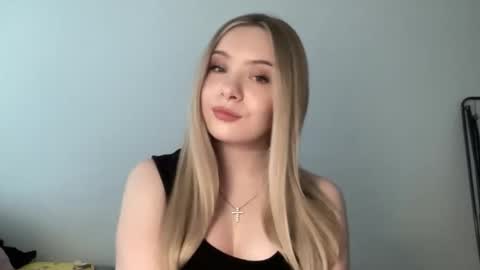 Snapshot of polishangel222 chatting on 04-23-26, 03:25 polishangel222 online show from 04-23-26, 03:25