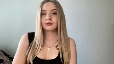Snapshot of polishangel222 chatting on 04-25-26, 02:25 polishangel222 online show from 04-25-26, 02:25