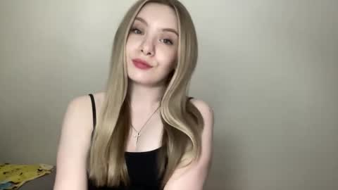 Snapshot of polishangel222 chatting on 05-19-26, 06:58 polishangel222 online show from 05-19-26, 06:58