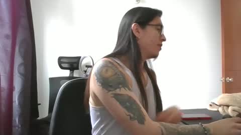 Snapshot of polla322 chatting on 02-06-25, 04:47 Diego online show from 02-06-25, 04:47