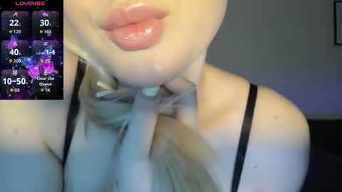 Snapshot of polly_skil chatting on 06-14-26, 07:49 polly_skil online show from 06-14-26, 07:49