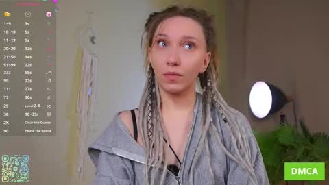 Anna online show from 10-19-25, 05:19