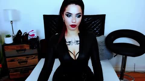 Polly online show from 03-01-25, 01:53