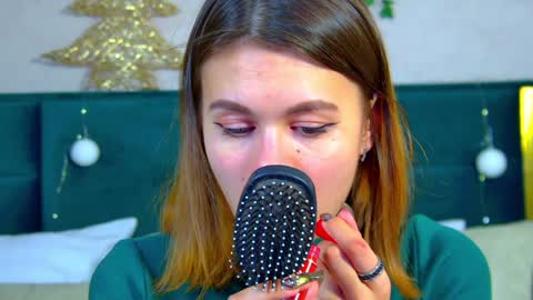 Polly online show from 12-26-24, 03:38