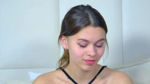 Polly online show from 02-03-25, 04:57