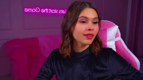 Polly online show from 09-17-25, 08:32