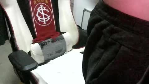 Snapshot of polobeh chatting on 02-13-25, 06:38 polobeh online show from 02-13-25, 06:38