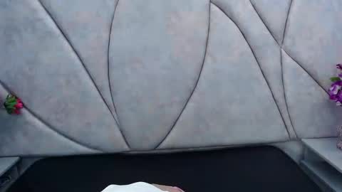 Snapshot of poly_sasha_ chatting on 12-14-24, 06:35 poly sasha online show from 12-14-24, 06:35