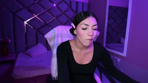 Snapshot of poly_sasha_ chatting on 02-13-26, 04:30 poly sasha online show from 02-13-26, 04:30