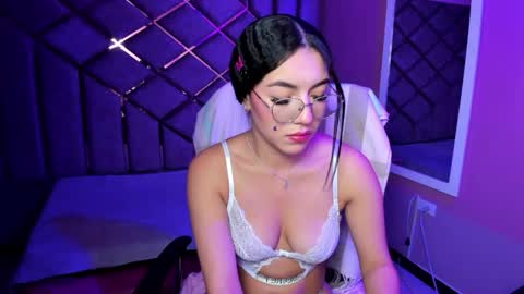 poly sasha  online show from 04-24-26, 05:10