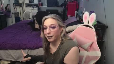 PolyCircus online show from 04-11-26, 05:01