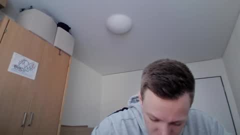 Snapshot of pommesmiteiscreme chatting on 03-02-25, 11:29 pommesmiteiscreme online show from 03-02-25, 11:29