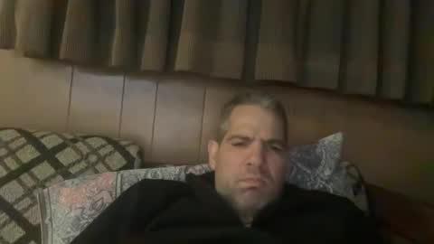 Snapshot of ponchynyc chatting on 12-01-25, 05:45 PONCH online show from 12-01-25, 05:45