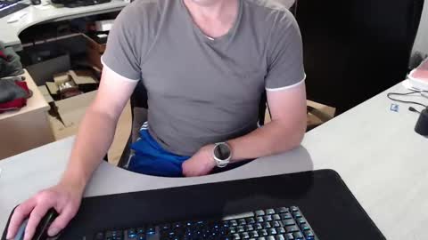 Dave online show from 11-18-25, 01:37