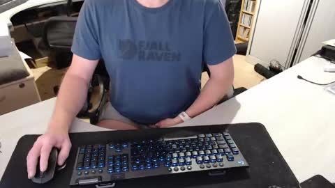 Snapshot of poodledude chatting on 03-08-26, 11:03 Dave online show from 03-08-26, 11:03