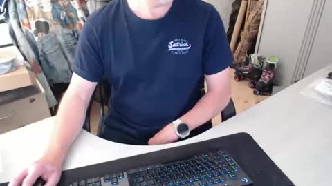 Snapshot of poodledude chatting on 05-09-26, 11:04 Dave online show from 05-09-26, 11:04