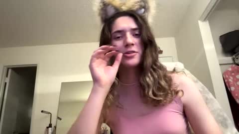 Snapshot of pookiewolf chatting on 01-14-26, 09:20 FluffyPup online show from 01-14-26, 09:20