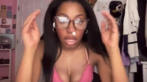 Snapshot of popasprincess chatting on 12-13-24, 03:05 princess online show from 12-13-24, 03:05