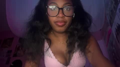 Snapshot of popasprincess chatting on 02-26-25, 03:10 princess online show from 02-26-25, 03:10