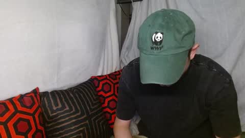 Snapshot of poppunk4life chatting on 01-22-25, 04:13 Kyle online show from 01-22-25, 04:13