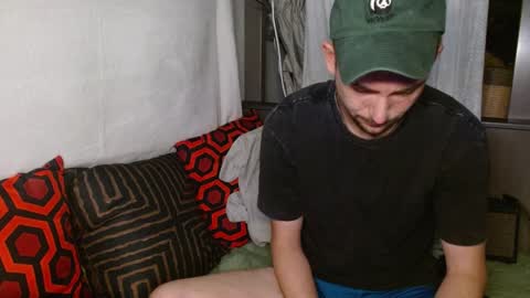 Snapshot of poppunk4life chatting on 01-22-25, 07:35 Kyle online show from 01-22-25, 07:35