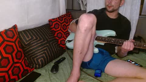 Snapshot of poppunk4life chatting on 01-22-25, 10:40 Kyle online show from 01-22-25, 10:40